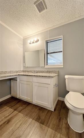 Building Photo - 5652 Conlin Dr