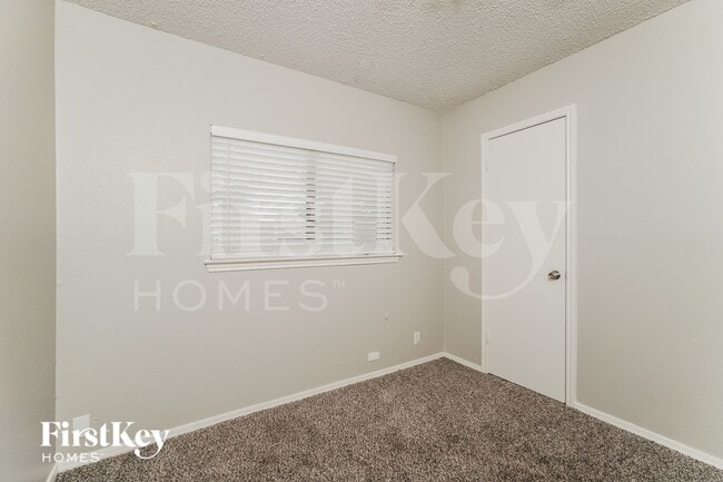 Building Photo - 5934 Burning Sunrise Dr