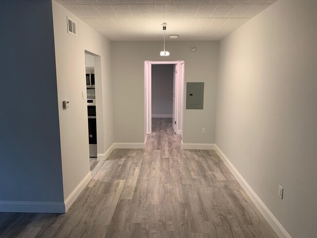 Building Photo - 3457 Evergreen Rd