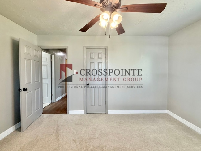 Building Photo - Beautiful 3 Bedroom 1.5 Bathroom House!