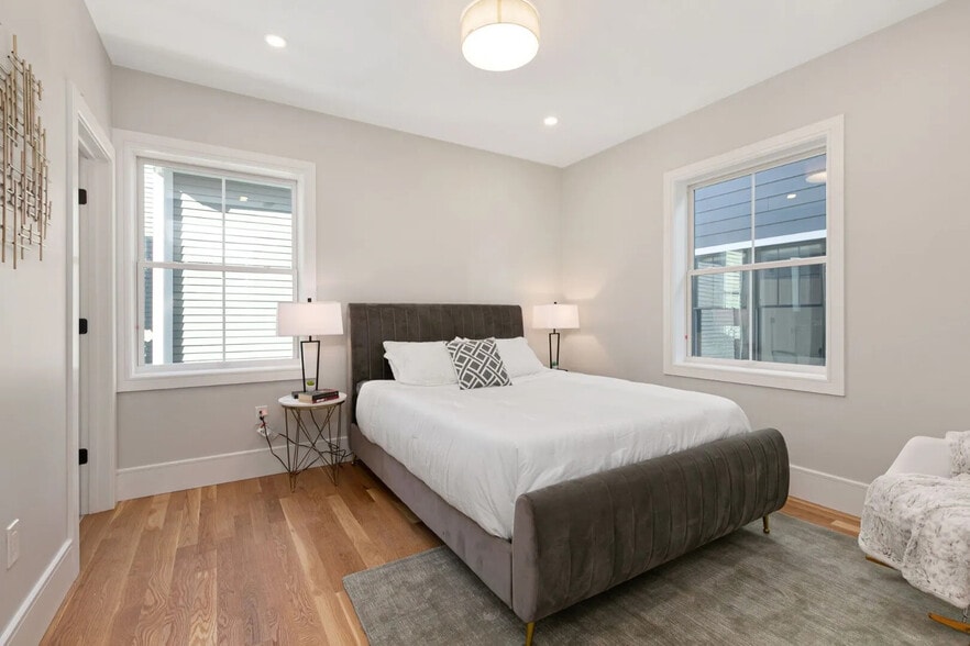 Building Photo - 19 Berkshire St