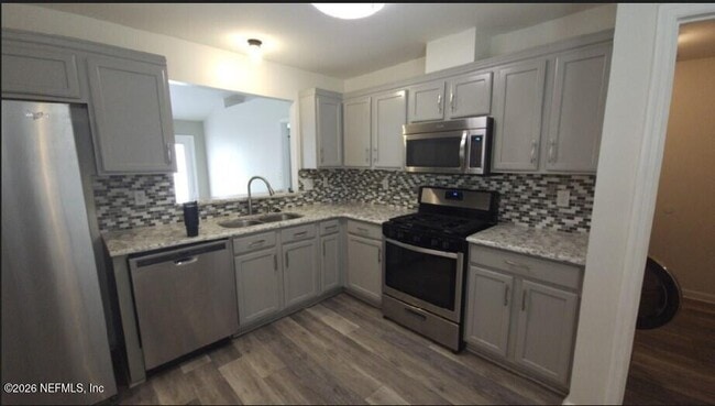 Building Photo - 11155 Stanley Steamer Ln