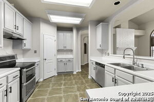 Building Photo - 419 Coyanosa Falls