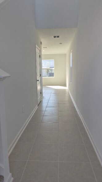 Building Photo - 3642 Hardman Dr