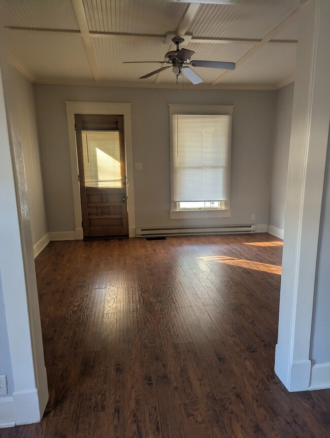 Building Photo - 748 Orange St