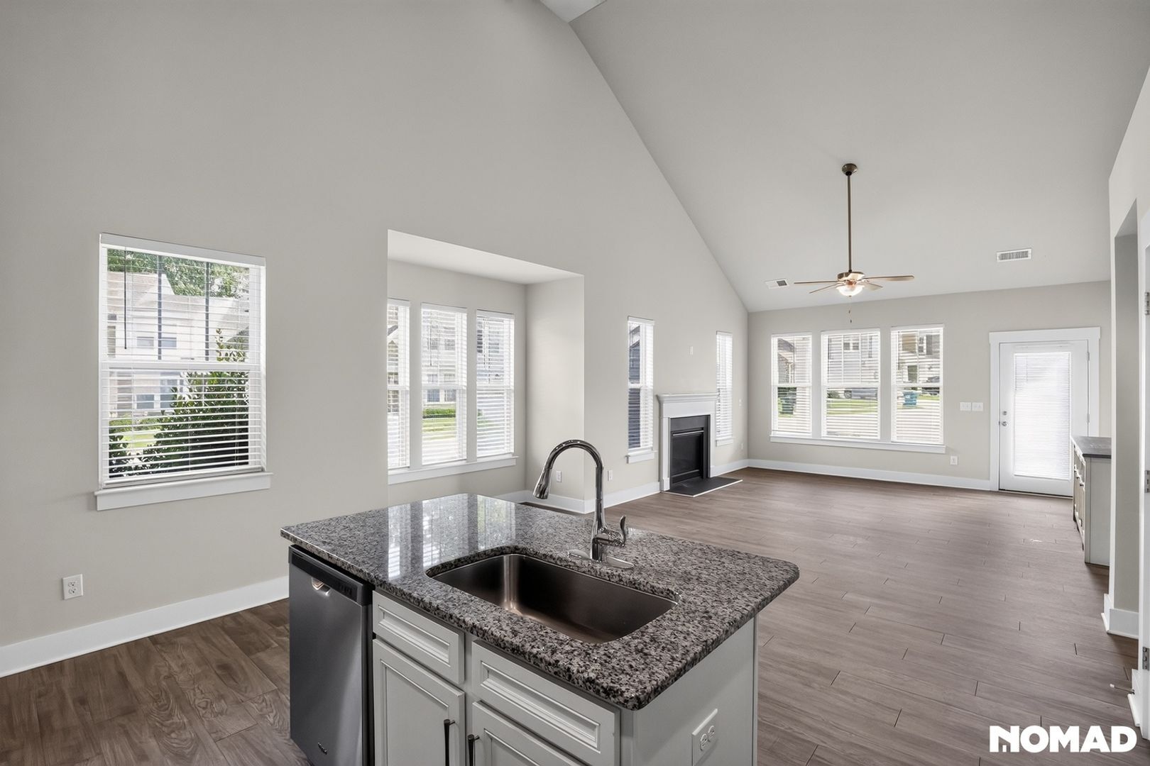 Building Photo - 201 Sprucewood Ct
