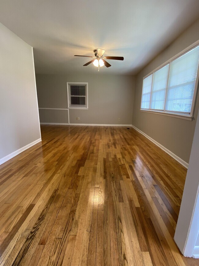 Building Photo - 5421 Silver Pine Ct