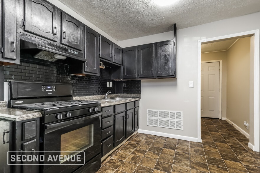 Building Photo - 4718 Dohn Rd