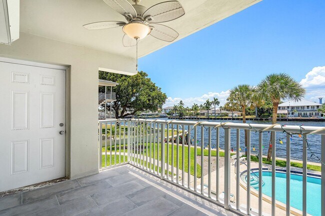 Building Photo - 629 SE 19th Ave