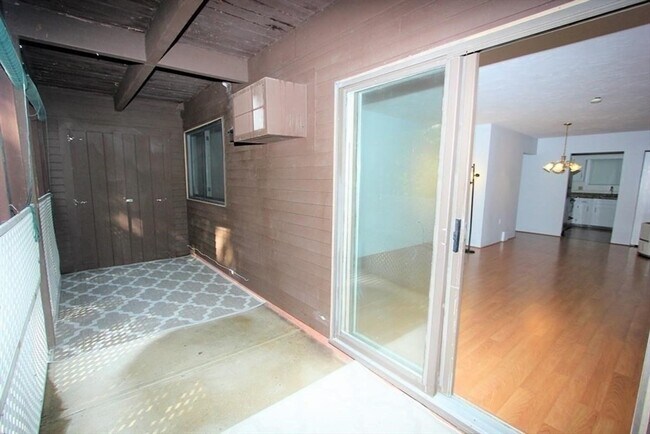 Building Photo - 76 Highwood Dr