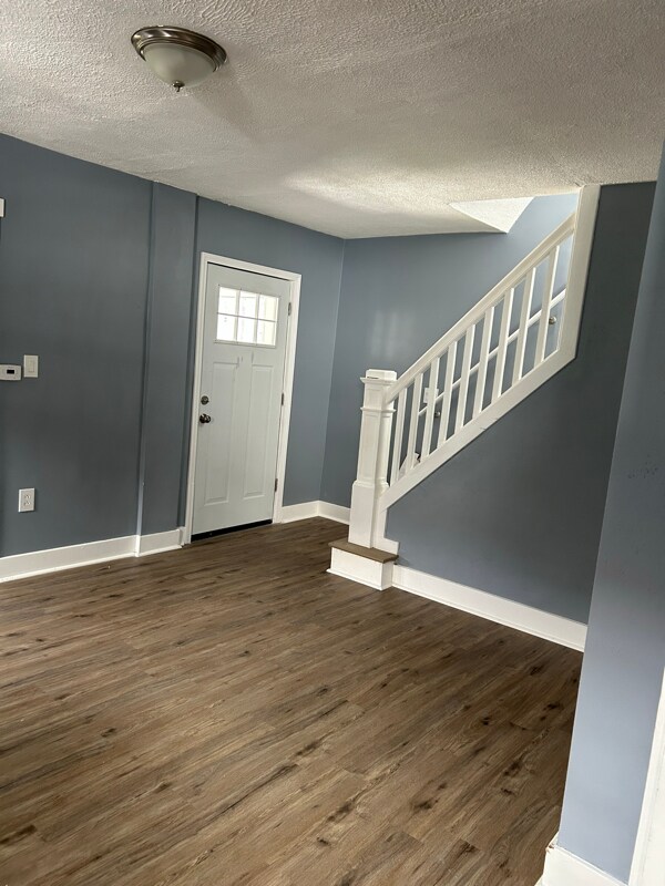 Building Photo - 575 Princeton Blvd