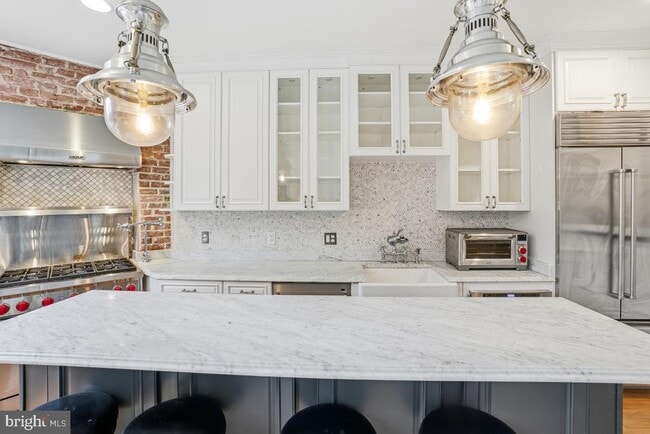 Building Photo - 1339 T St NW