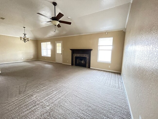 Building Photo - 4904 James Loop