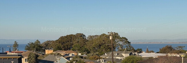 Building Photo - 525 Laurel Ave