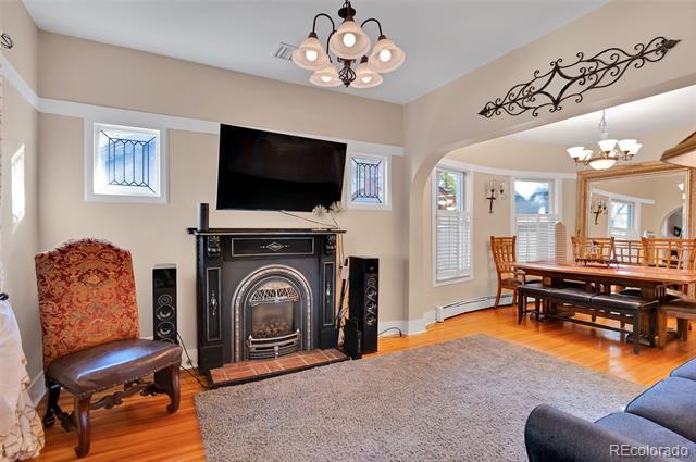 Building Photo - 517 Josephine St