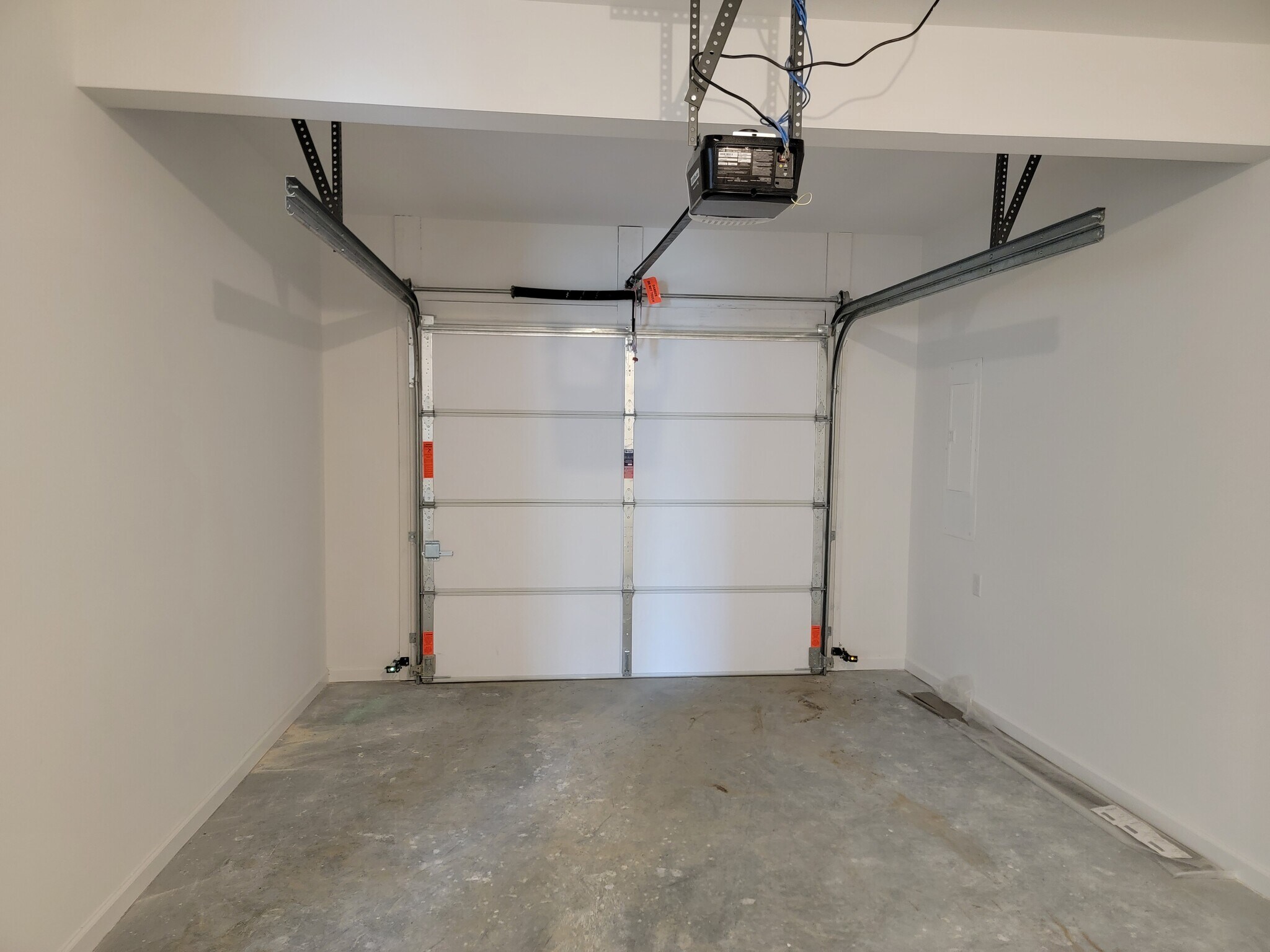 Building Photo - 130 Robert Cir