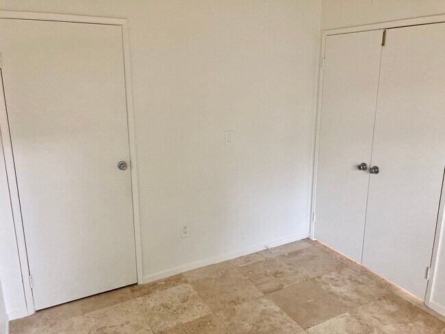 Building Photo - Tierrasanta 4 Bedroom 3 Bath
