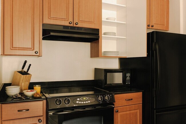 Building Photo - 7415 Universal Blvd