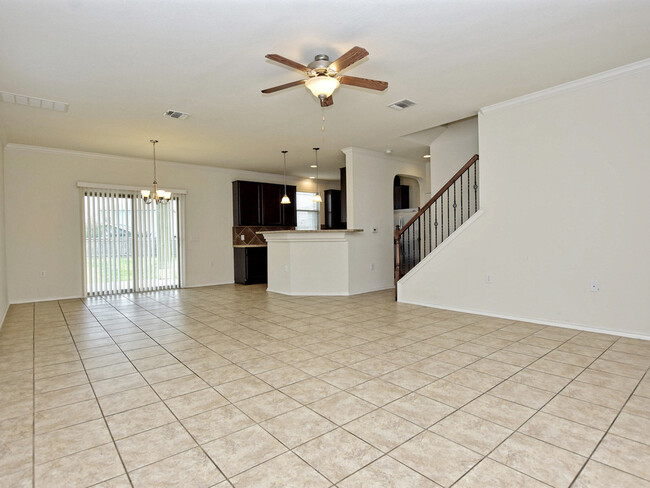 Building Photo - Inviting two story home in Berdoll Farms.