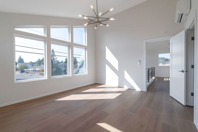 Building Photo - Beautiful 1 year old home in Pacific Wa