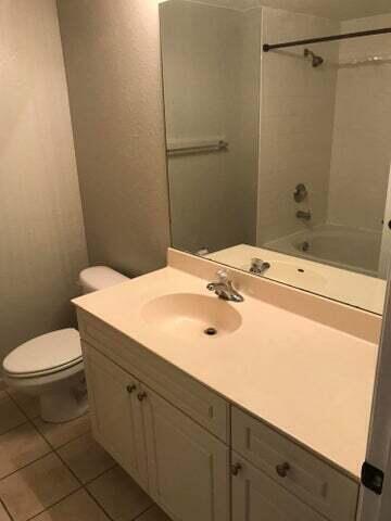 Building Photo - 3023 Alcazar Pl