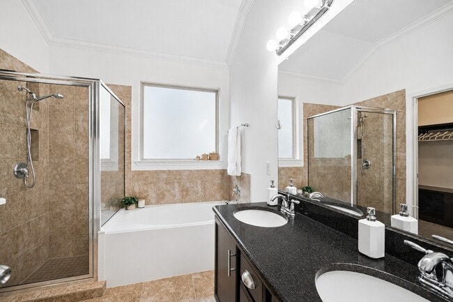 Building Photo - 3831 Daintree Park Dr