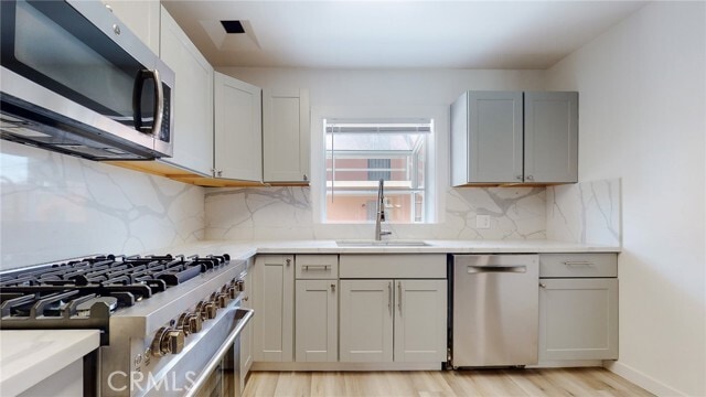 Building Photo - 239 3rd Ave