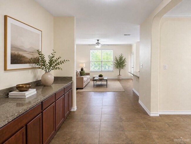 Building Photo - 14 Santa Veronica