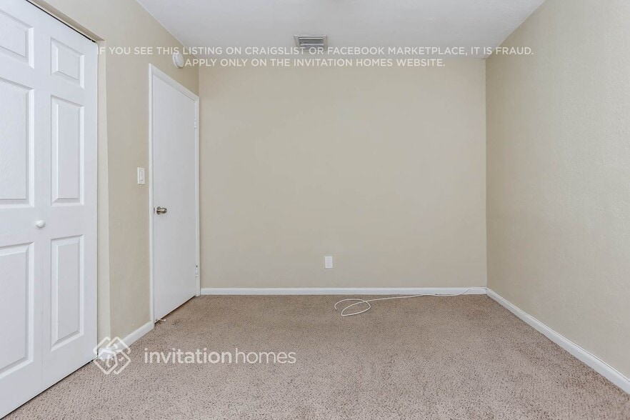Building Photo - 11345 SW 108th Ave