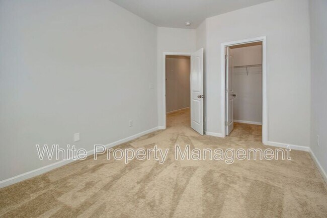 Building Photo - 3130 Glenn Hope Wy