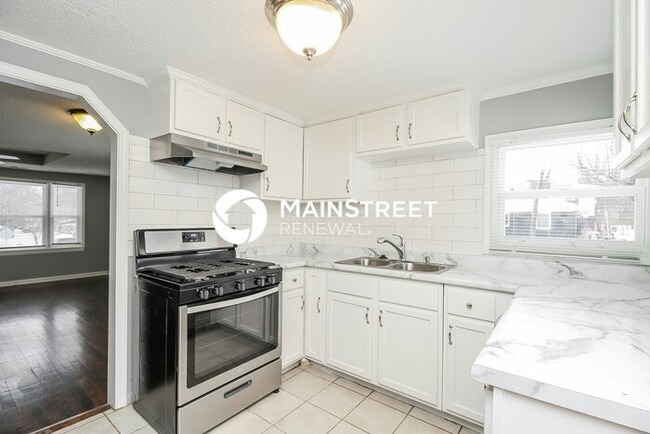 Building Photo - 3 Bedroom Pet-Friendly Home in Kansas City...