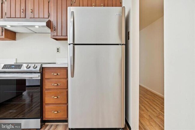 Building Photo - 100 Campbell Cir