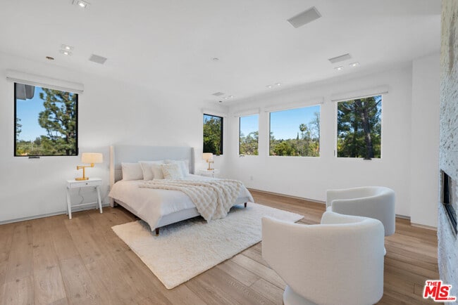 Building Photo - 23136 Park Contessa