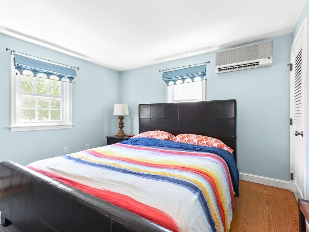 Building Photo - 491 Spring St