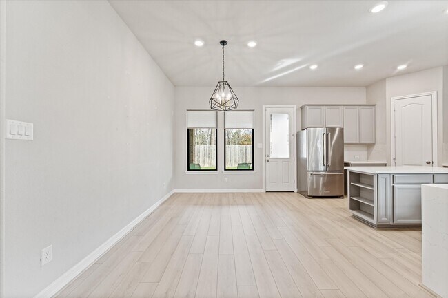 Building Photo - 32067 August Woods Wy