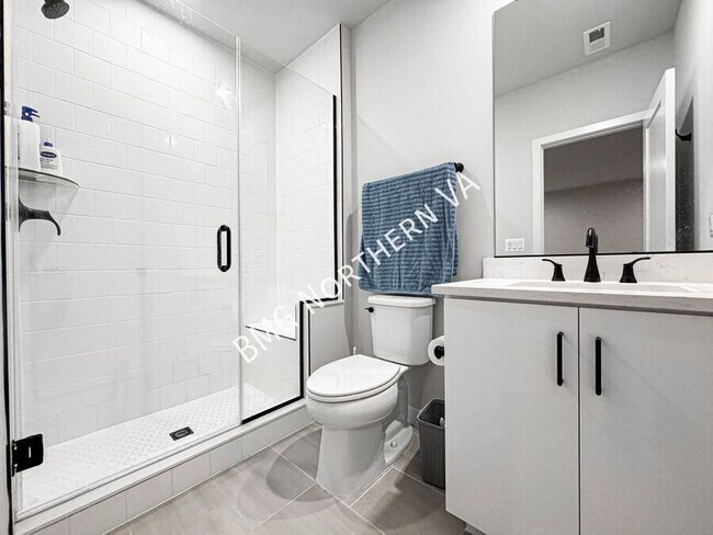 Building Photo - 41684 Carefree Court