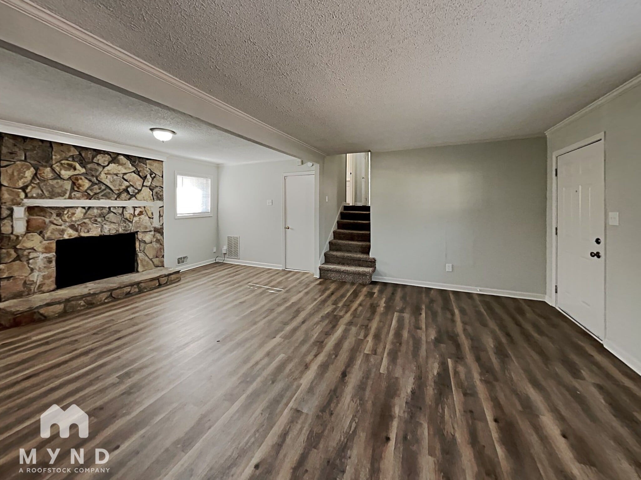 Building Photo - 567 Cherry Ln