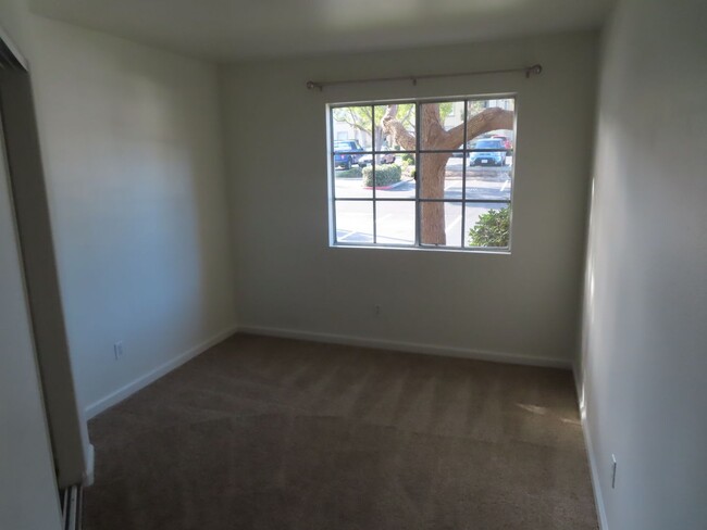 Building Photo - 2 bed, 2 bath Condo in San Diego's Linda V...