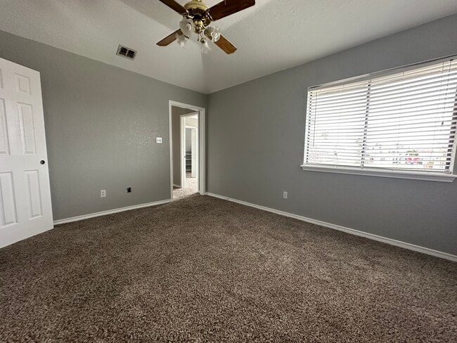 Building Photo - 15325 Mutiny Ct