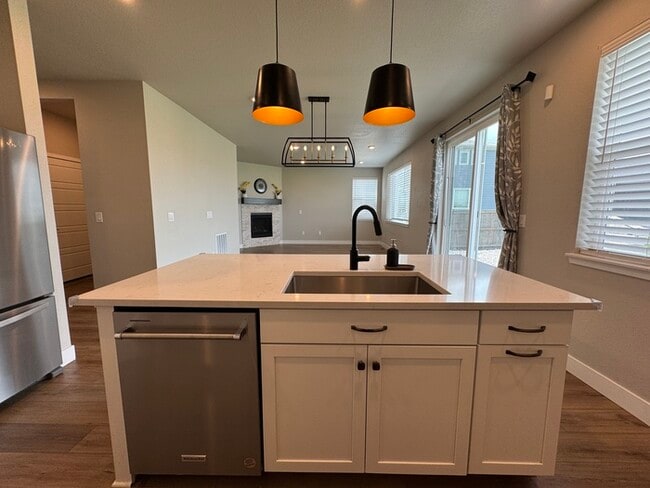 Building Photo - 13427 Broad Wing Dr