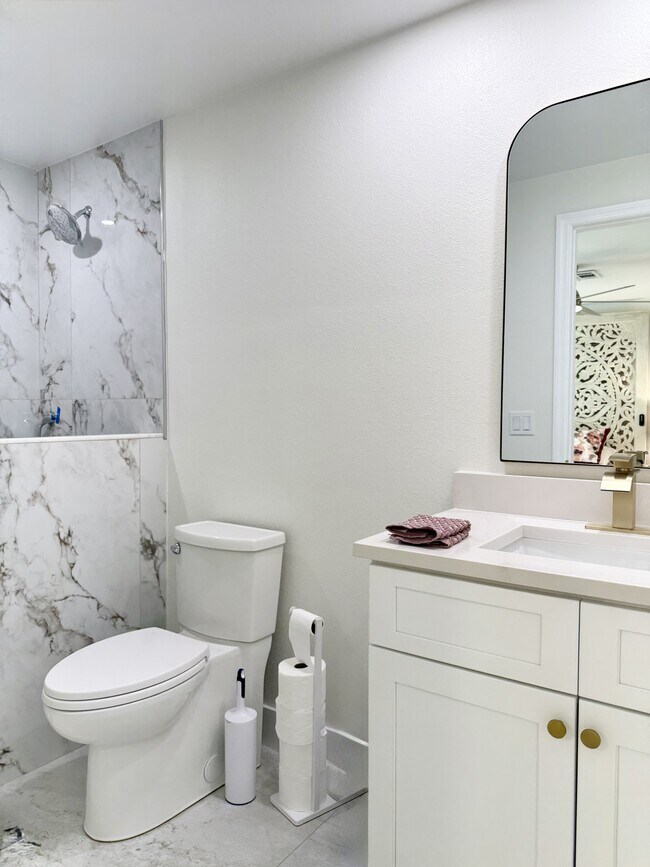 Building Photo - 156 N Boulevard of the Presidents