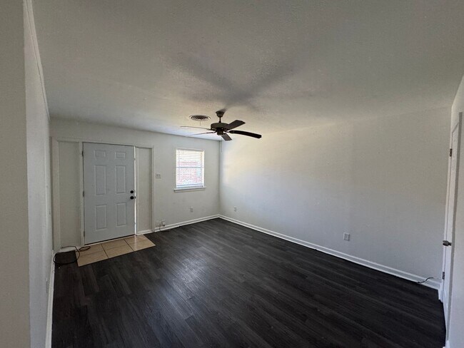 Primary Photo - 6493 Marcie St