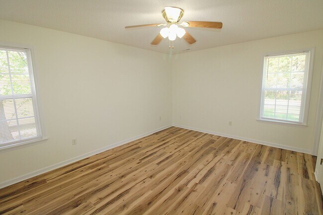 Building Photo - (Coming Soon) 3 Bedroom Home in Monroe!