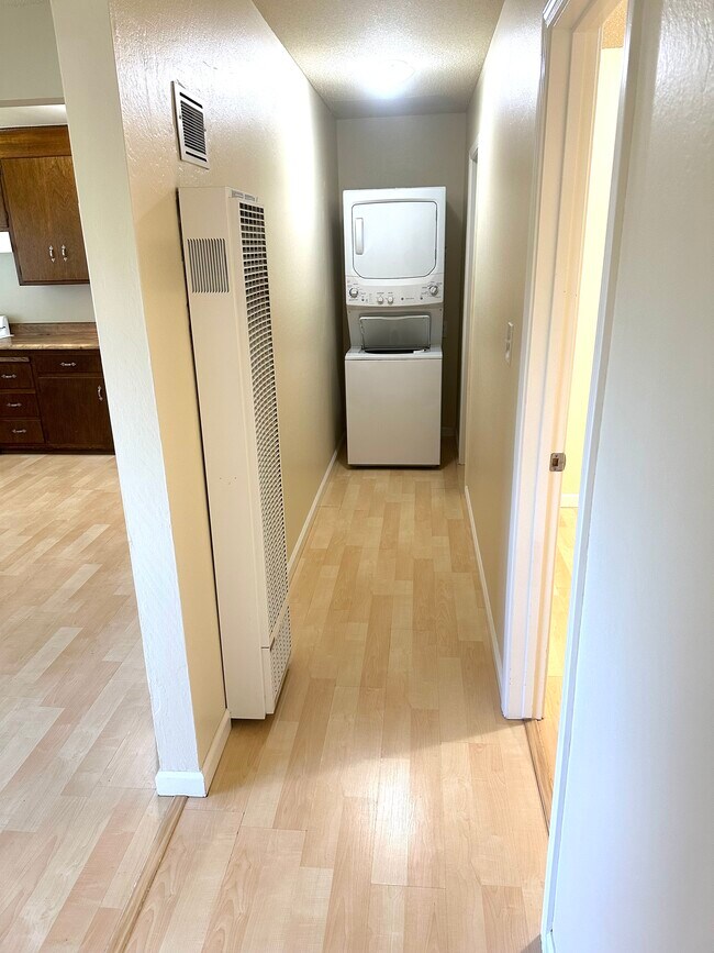 Hall - 2836 Easy St