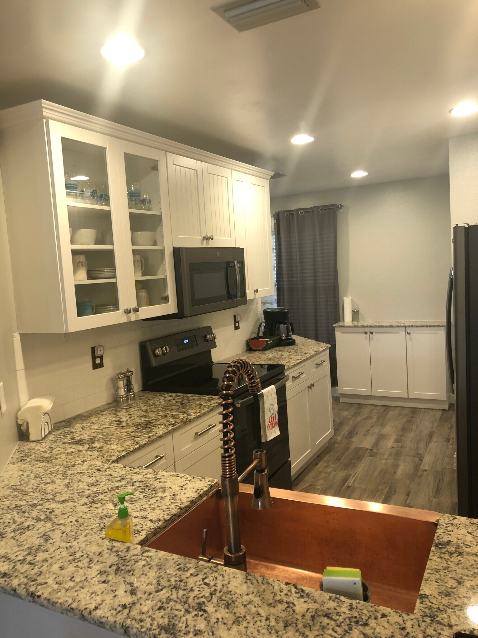 Building Photo - 5779 Avista Dr