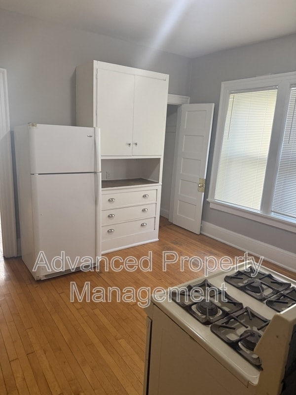 Building Photo - 3113 W McKinley Blvd