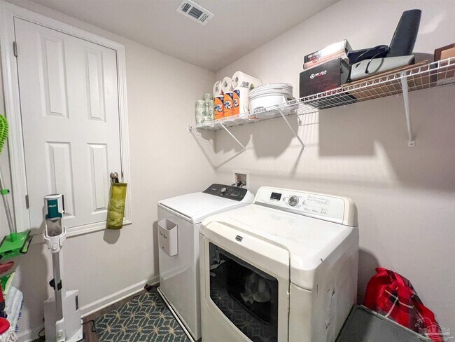Building Photo - 3537 Conley Dr