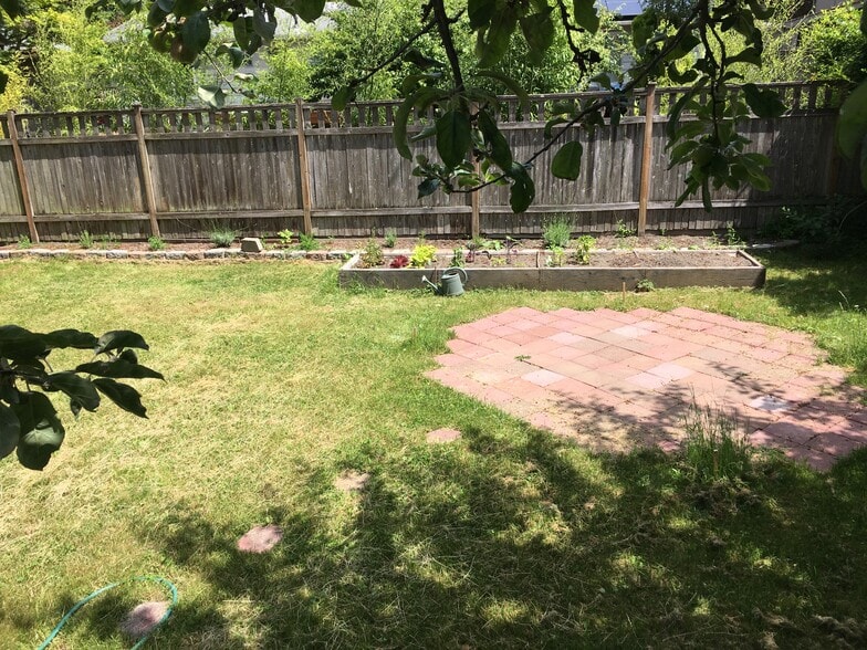 Building Photo - 14018 89th Ave NE