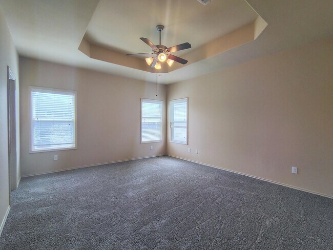 Building Photo - 18215 Amalfi Coast Dr