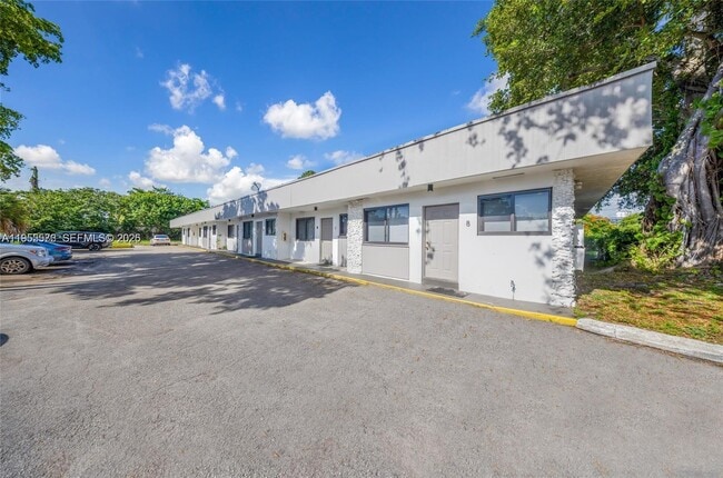 Building Photo - 2237 Taylor St